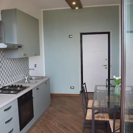 Bilocale Con Cucina E 4 Letti *